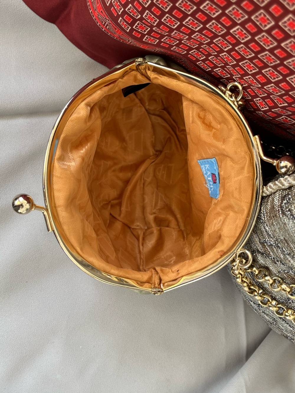 Kathy Van Zeeland Gold Kiss Lock Jeweled Crossbody Bag, EUC - Picture 8 of 9